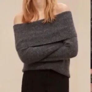 Wilfred FREE, ,Off-Shoulder alpaca Knit Sweater in black MD